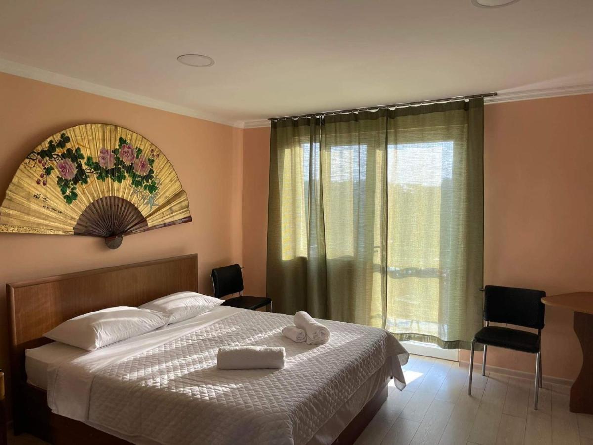 Villa Gardenia אורקי מראה חיצוני תמונה